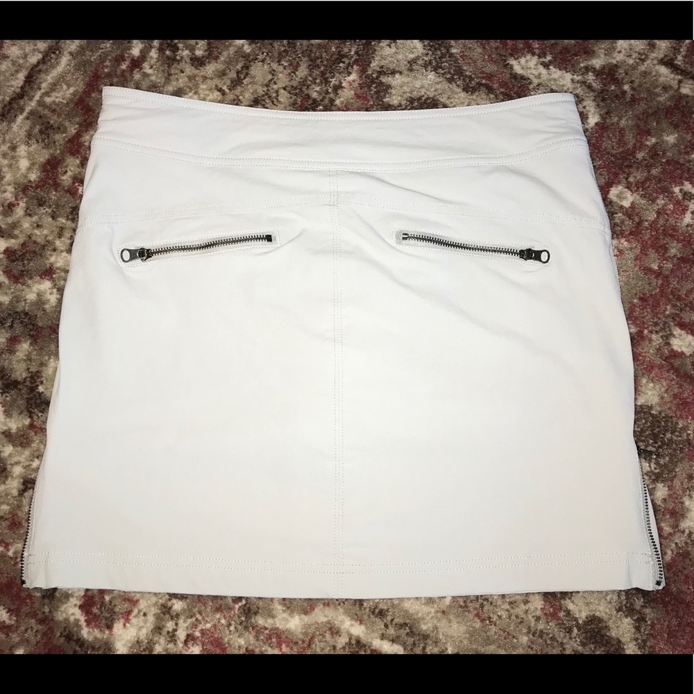 Athleta Jenner Skort with Zippers